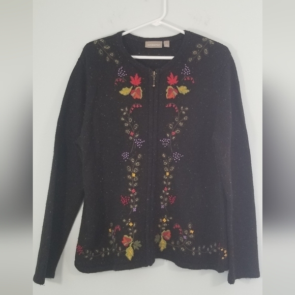 croft & barrow Sweaters - Croft & Barrow Full Zip Heavy Weight Cardigan Sweater. Vine Embroidery. Size L.